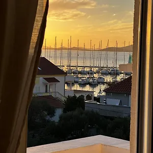 apartmani-grgo.hotelinzadar.com/